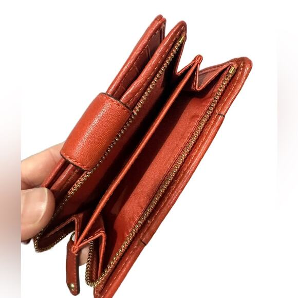 EUC Coach Orange Italian Leather Small Crossbody Bag and a matching wallet - Picture 7 of 10